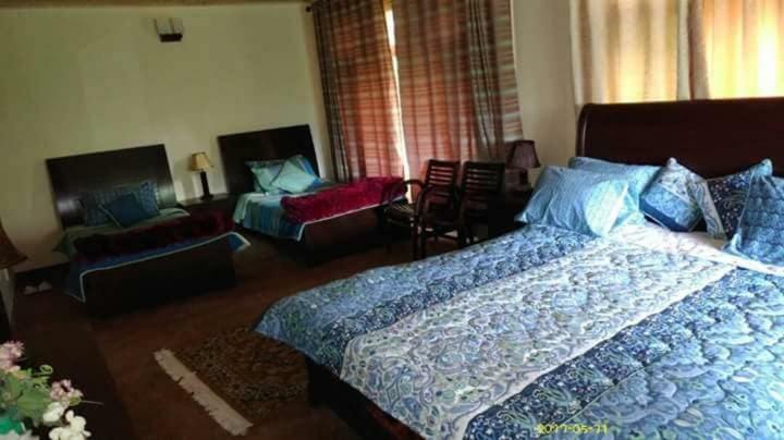 Embassy Villa Suites Karimabad  Εξωτερικό φωτογραφία