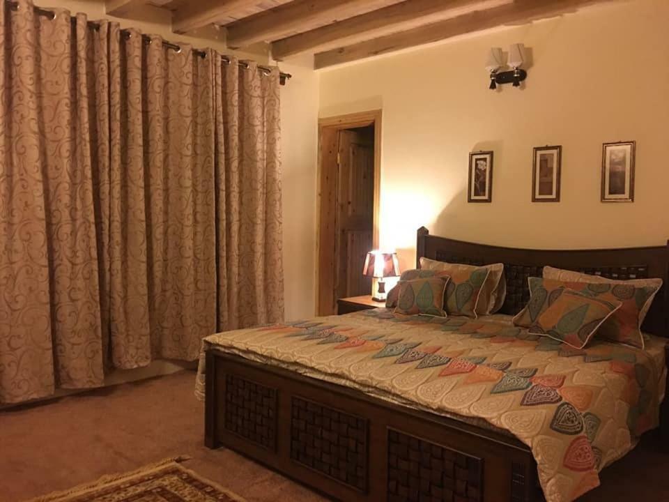Embassy Villa Suites Karimabad  Εξωτερικό φωτογραφία