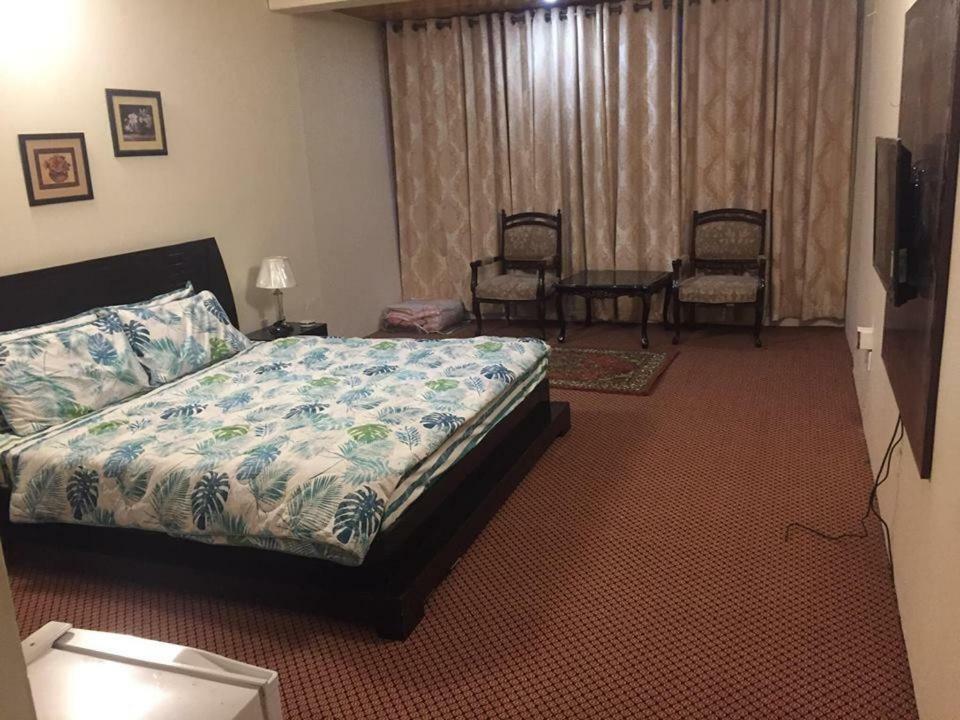 Embassy Villa Suites Karimabad  Εξωτερικό φωτογραφία